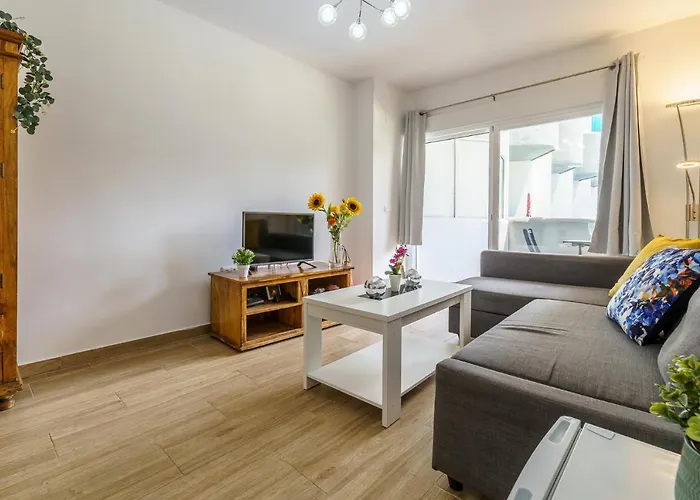 Malagasuite Comfort And Pool * Torremolinos